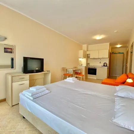 Royal Sun - Private - Bsr - 2 Apartment *